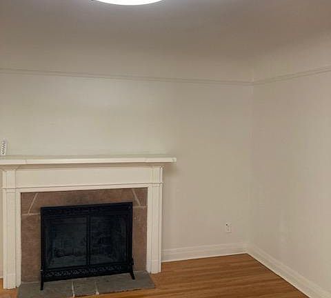 4th image of 512 Spencer St