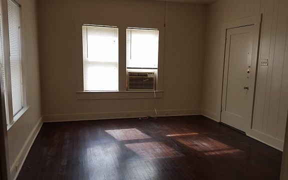4th image of 2033 W Mulberry Ave APT 1