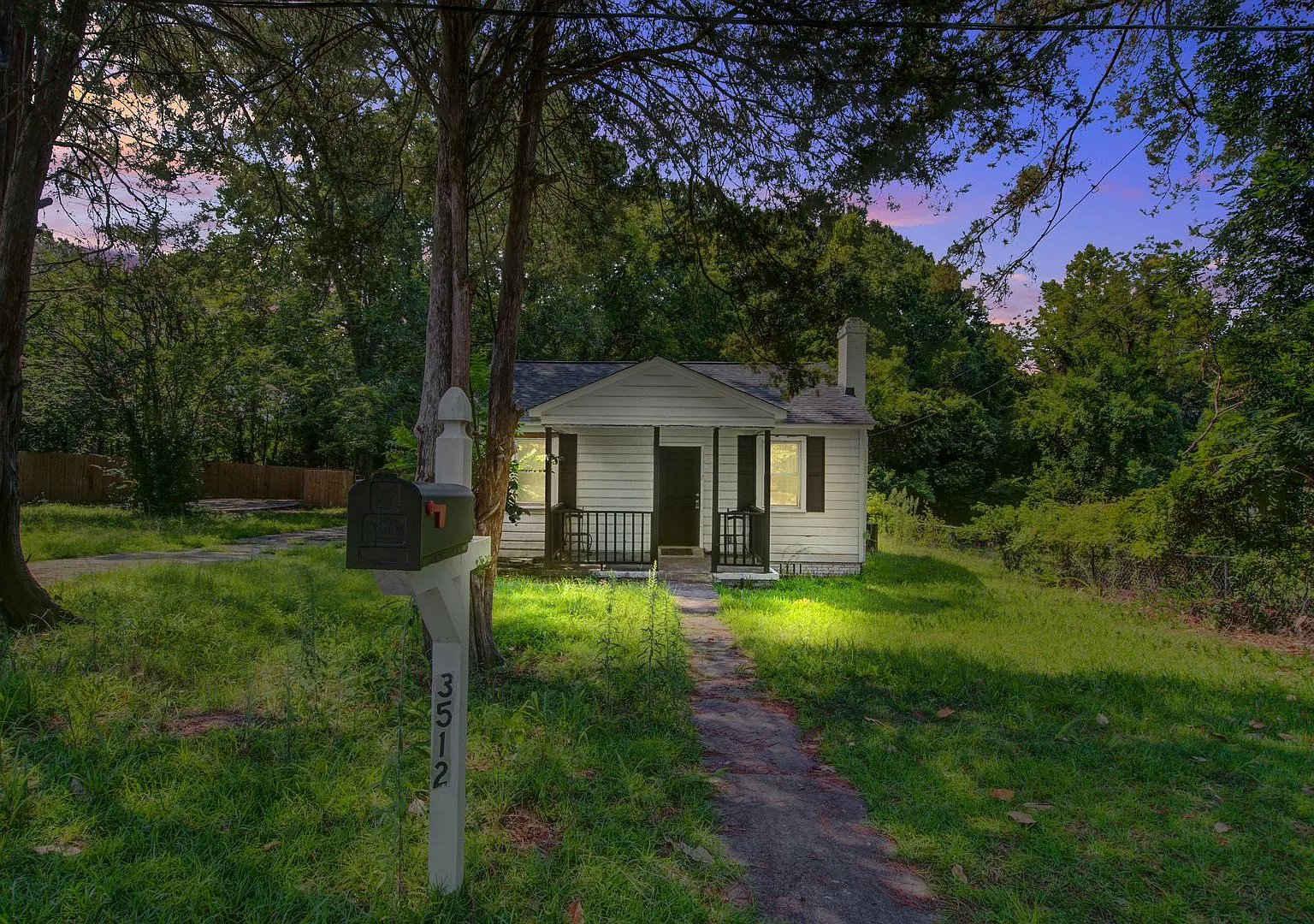 Beautiful 3BR/2BA Home Close to Everything Columbia Has to Offer - Available for Pre-Leasing — Photo 4
