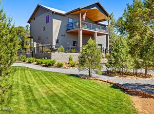 2209 Moccasin Dr, Overgaard, AZ 85933