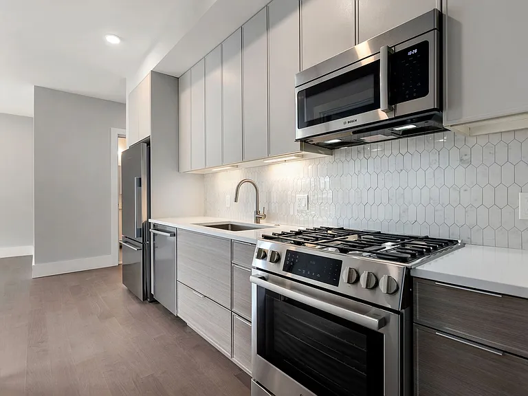 3193 Washington Street — Photo 12