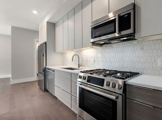 3193 Washington St #PENTHOUSE 3, Jamaica Plain, MA 02130