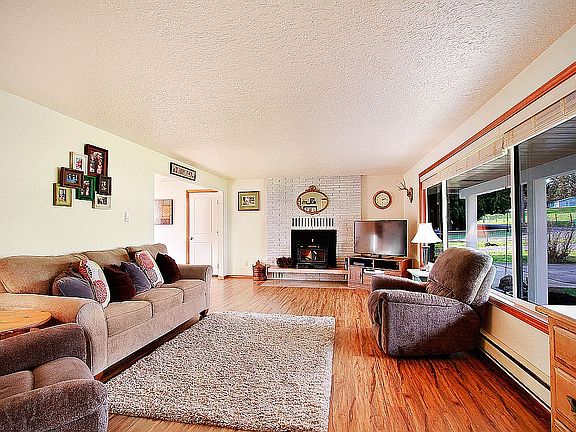 3rd image of 9000 72nd St SE