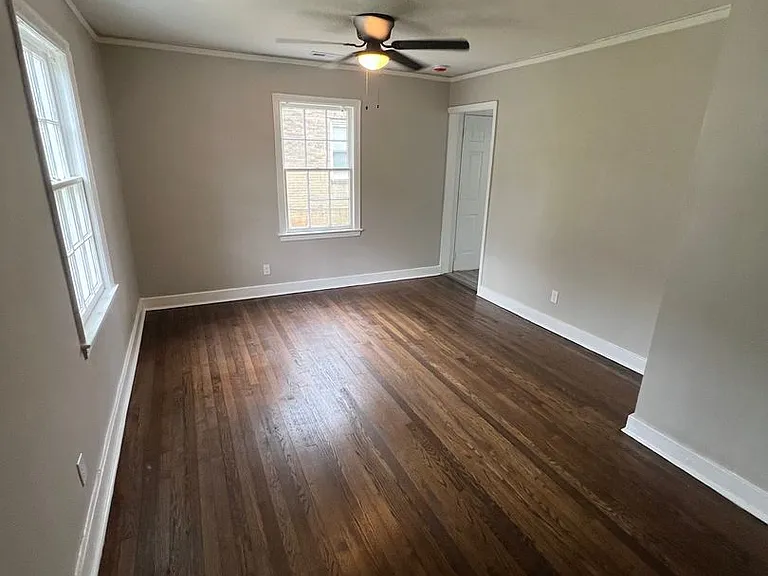 2325 Bancroft St — Photo 4