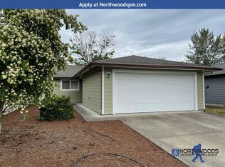 1409 Kokanee Ln, Grants Pass, OR 97527