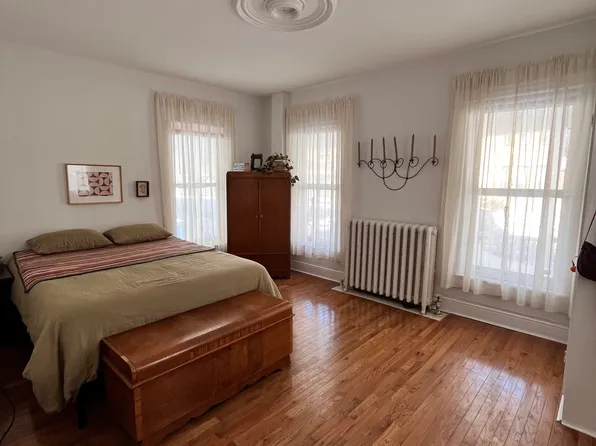 45 Grant St APT 2, Burlington, VT 05401