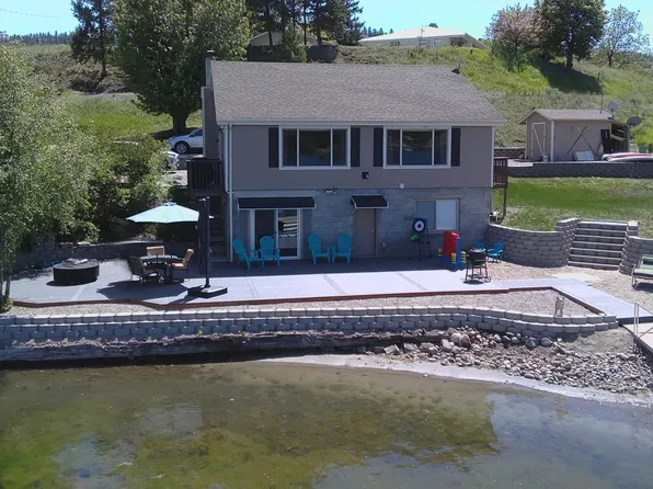 6 Marions Cove Rd, Republic, WA 99166
