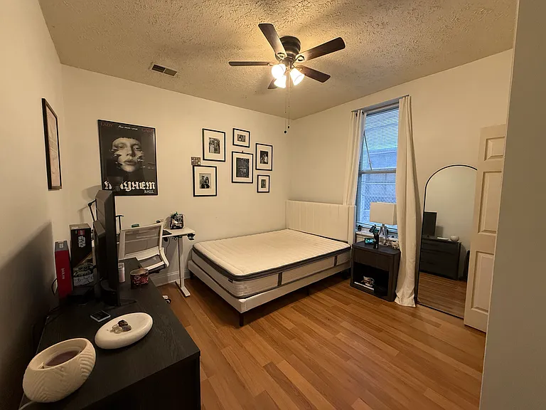 1110 Bingham St #1 — Photo 5