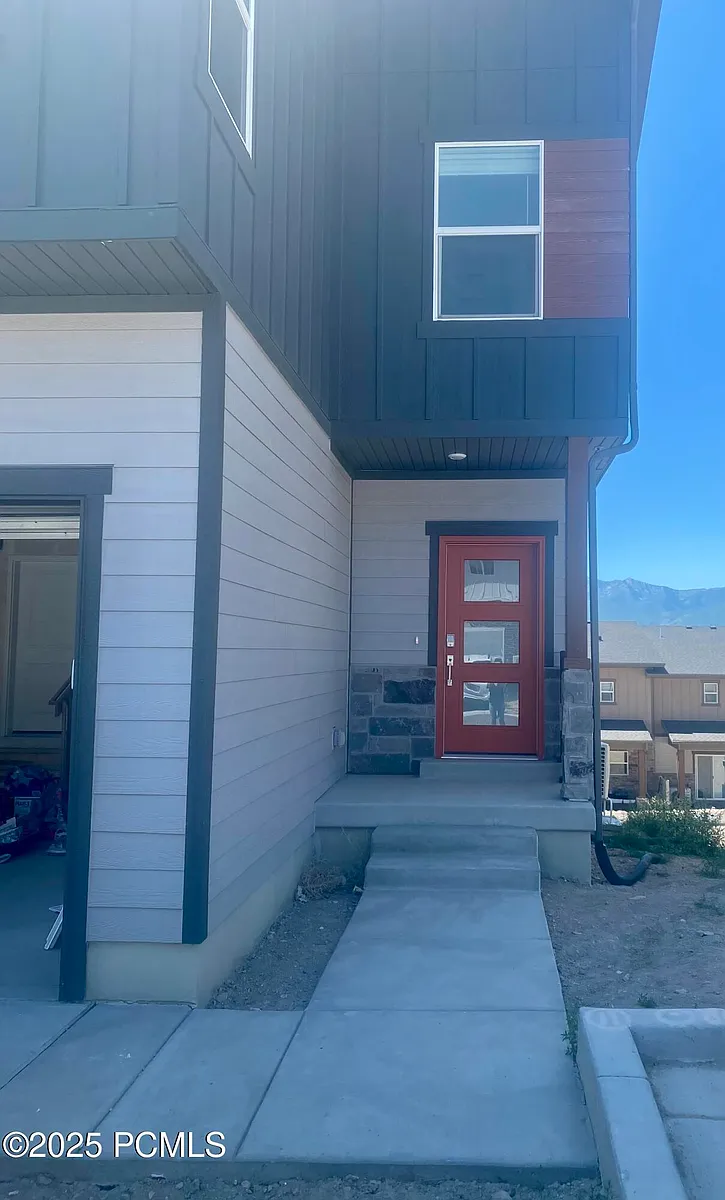 Building Photo - 2377 N Wildwood Ln