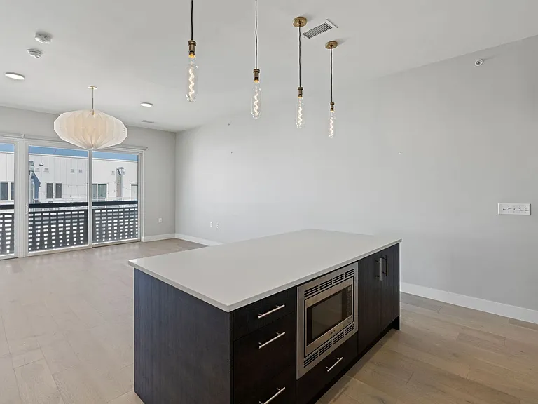 2525 Arapahoe St #301 — Photo 9