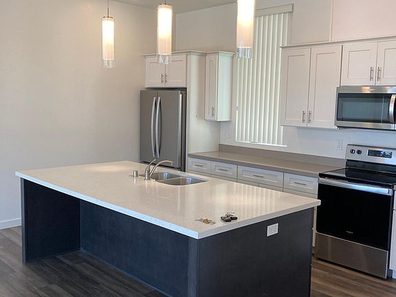 4th image of 3778 Park Blvd #4