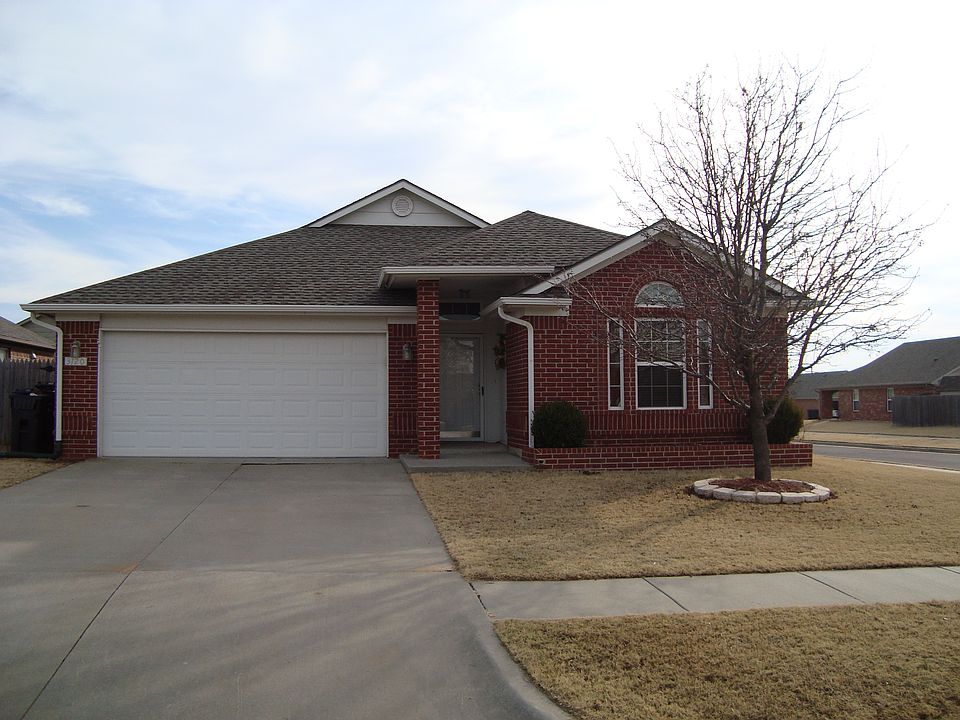 1st image of 3120 SW 103rd Pl