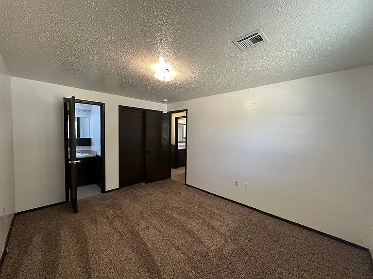 4016 SE 48th St — Photo 55