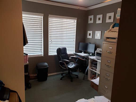 4th image of 12715 Victory Blvd