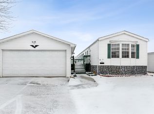19 S Hawthorn Dr, Altoona, IA 50009