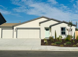 6615 Balmorhea St, Bakersfield, CA 93311