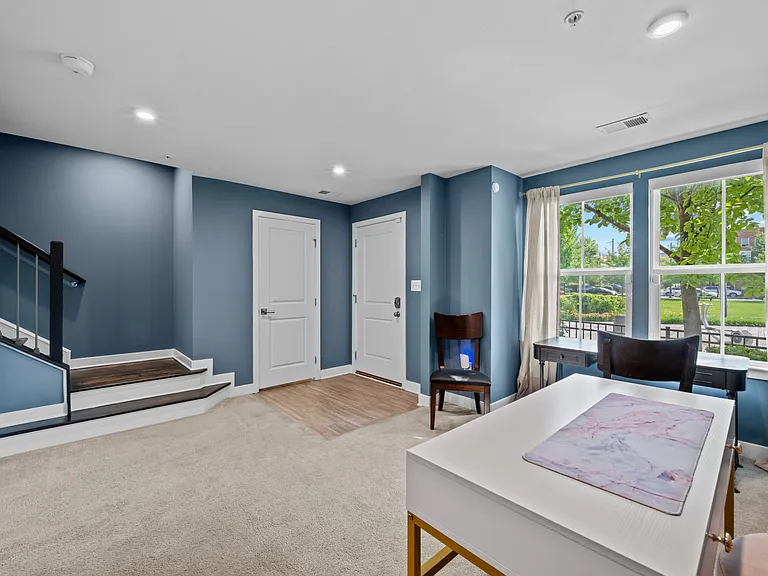 1020 N Durham St — Photo 3