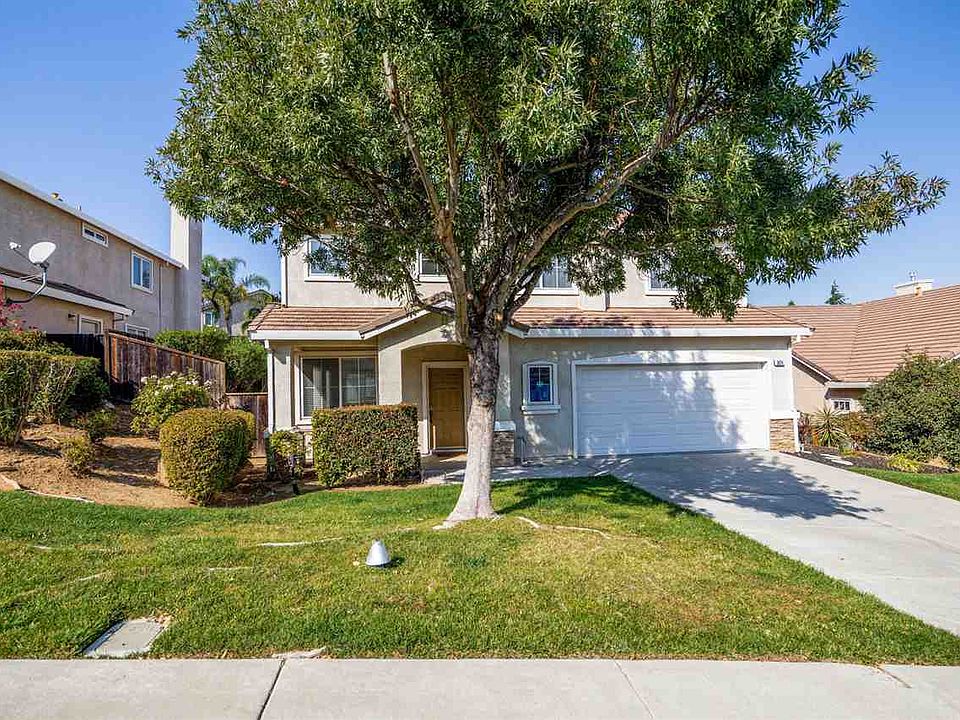 1st image of 3824 Warbler Dr
