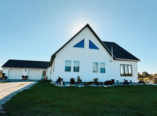 5940 S Cornwell Ave, Clare, MI 48617