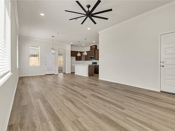 5th image of 1919 Pinemont View Dr