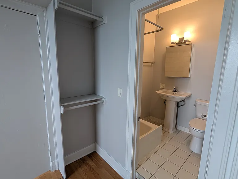 3330 N Lake Shore Dr — Photo 18