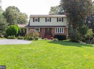 10125 Glenmere Rd, Fairfax, VA 22032