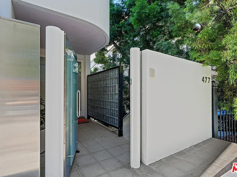 477 Upper Mesa Rd — Photo 2