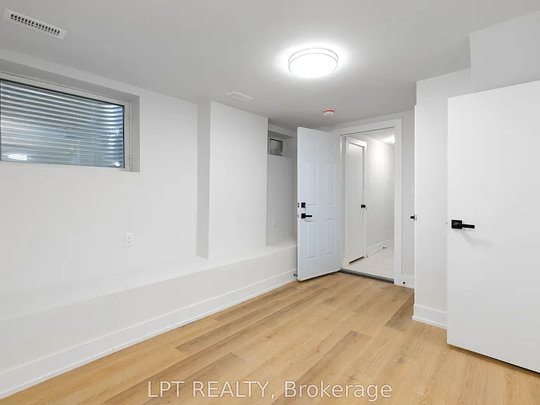 627 Crawford St #D — Photo 5