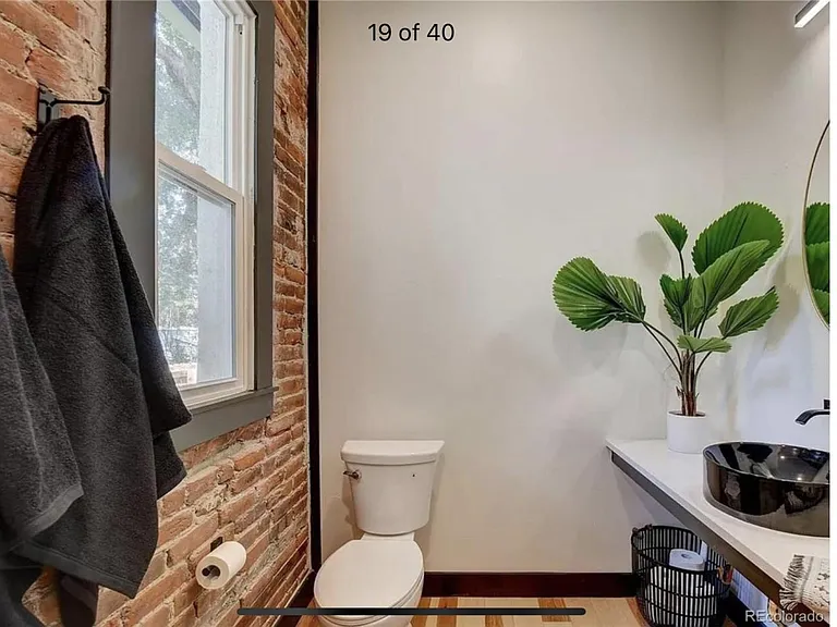 2126 Grove St — Photo 19