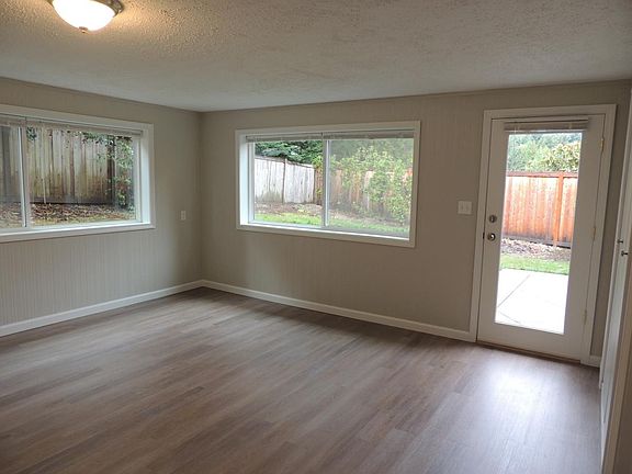 5th image of 4219 Shoreclub Dr