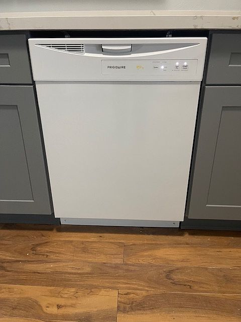 New dishwasher
