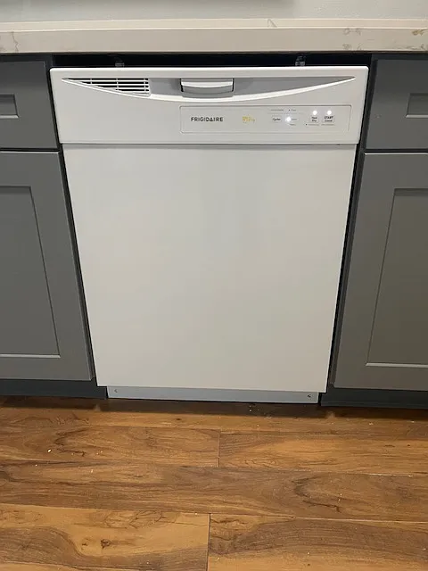 New dishwasher