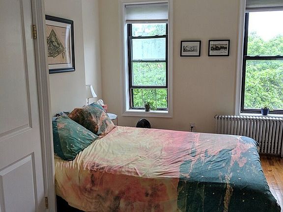 5th image of 632 President St #2F
