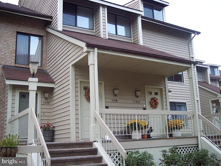 11242 Harbor Ct #1242 — Photo 3