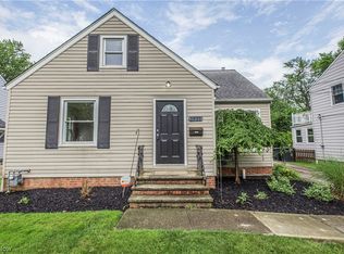 1411 Irene Rd, Lyndhurst, OH 44124