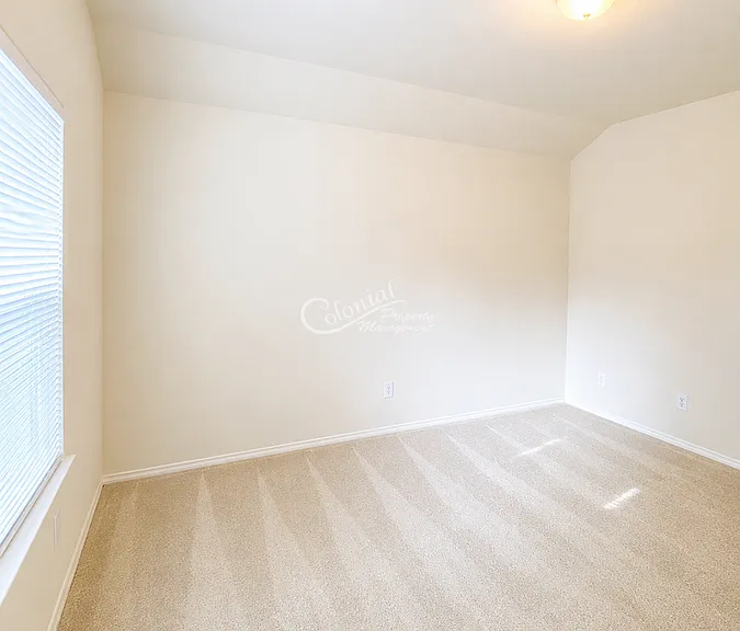 147 Hiver St — Photo 13