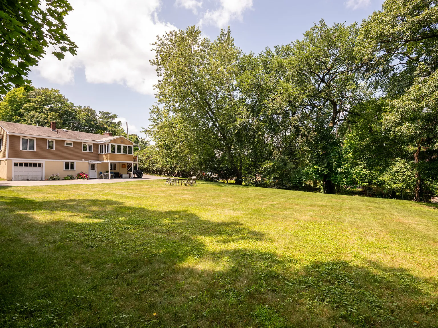 1 bed, 907 sqft, $2,250 — Photo 3