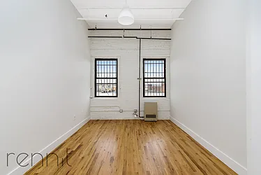 Rented by Rennit Inc.