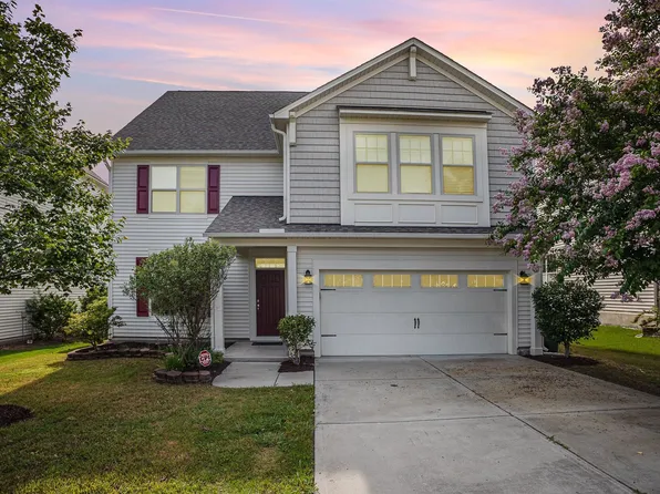 3907 Wedonia Dr, Cary, NC 27519