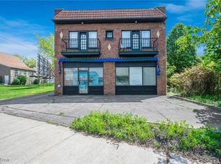 4521 Warner Rd, Cleveland, OH 44105