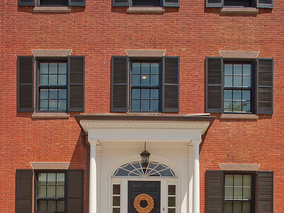 1st image of 50 Saint Peter St Unit 4