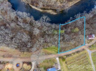 Pigeon Ford Rd, Canton, NC 28716