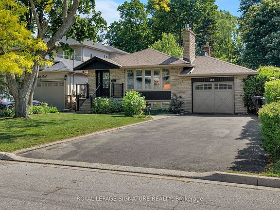 2nd image of 27 Clyde Rd