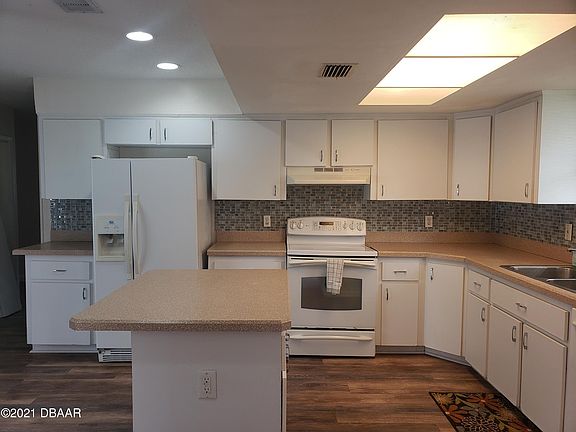 5th image of 317 Navajo Ave