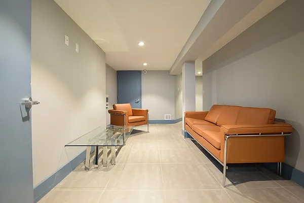 Rented by Metro Landmark Realty Inc. | media 15