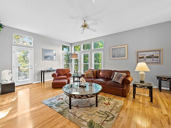 3rd image of 2875 Princeville Dr