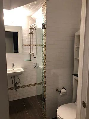 Rented by Avenue Real Estate | media 8