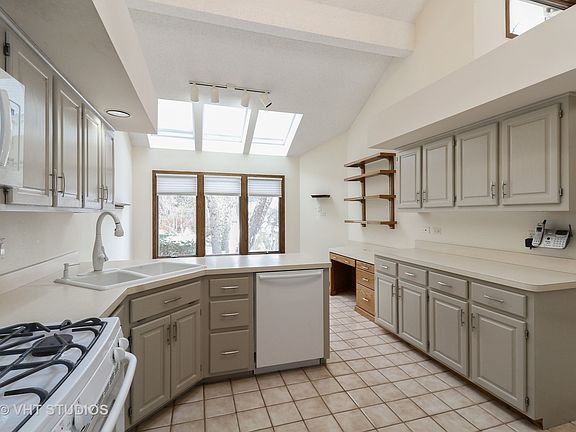 5th image of 20130 Saint Andrews Dr