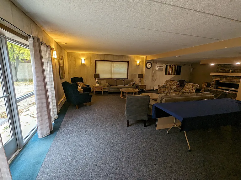 Cedarwood West Apartments — Photo 12