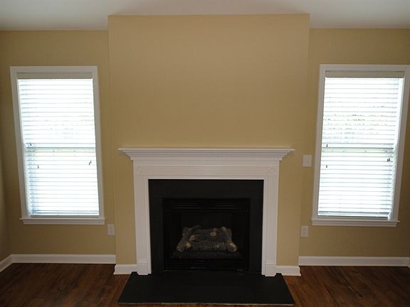 2nd image of 4117 Bluestem Dr